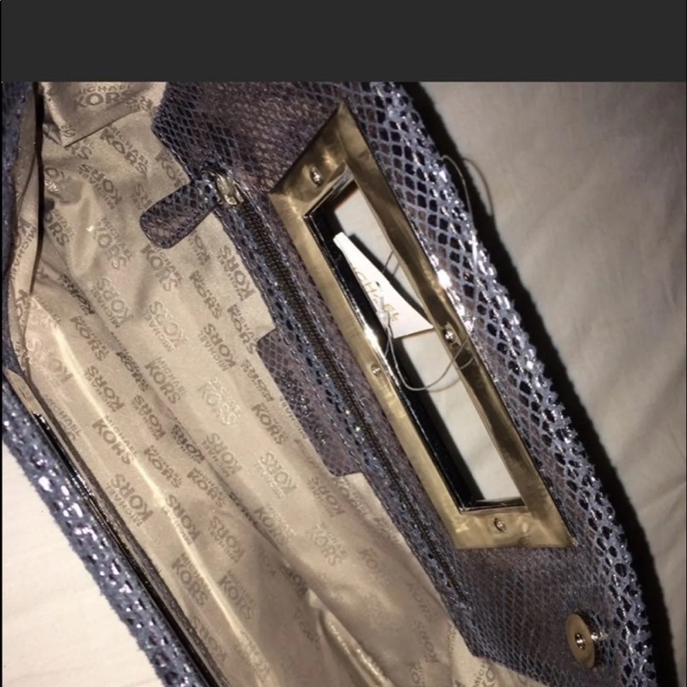 MK - Picture 2 of 3